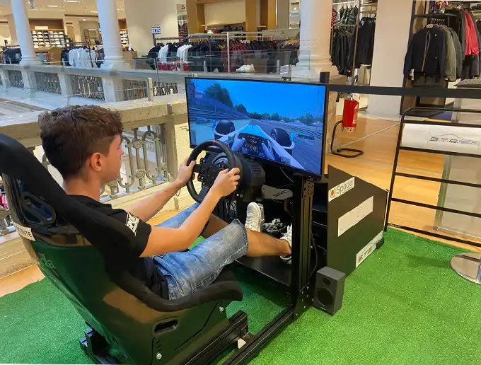 Noleggio Simulatore La Rinascente - STE racing world